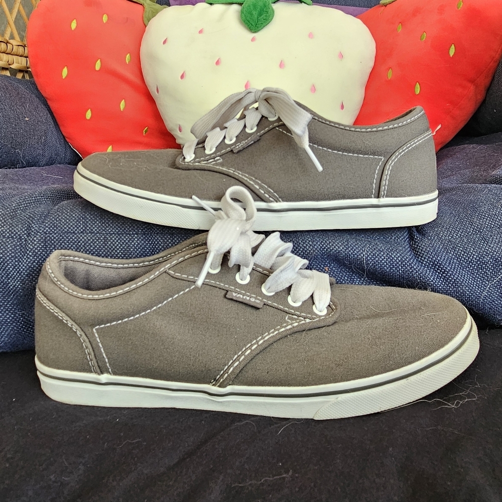 Grays womans Vans size 7.5